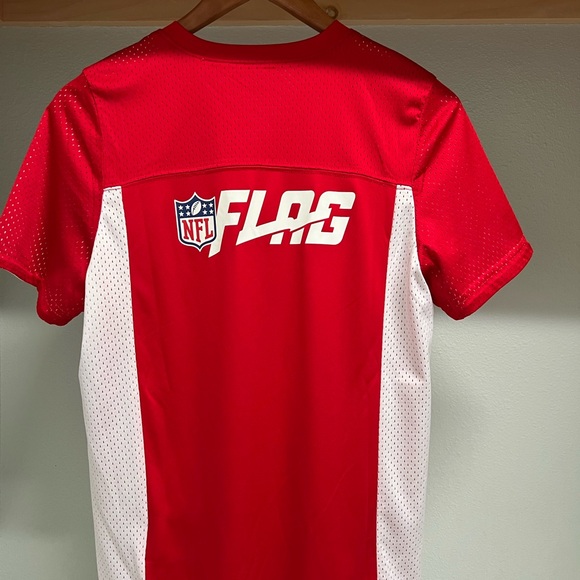 NFL Tampa Bay Buccaneers Jersey | Women’s Size M | Red & White - Picture 4 of 4